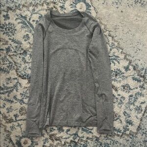 Lululemon Swiftly Long sleeve, hip length
